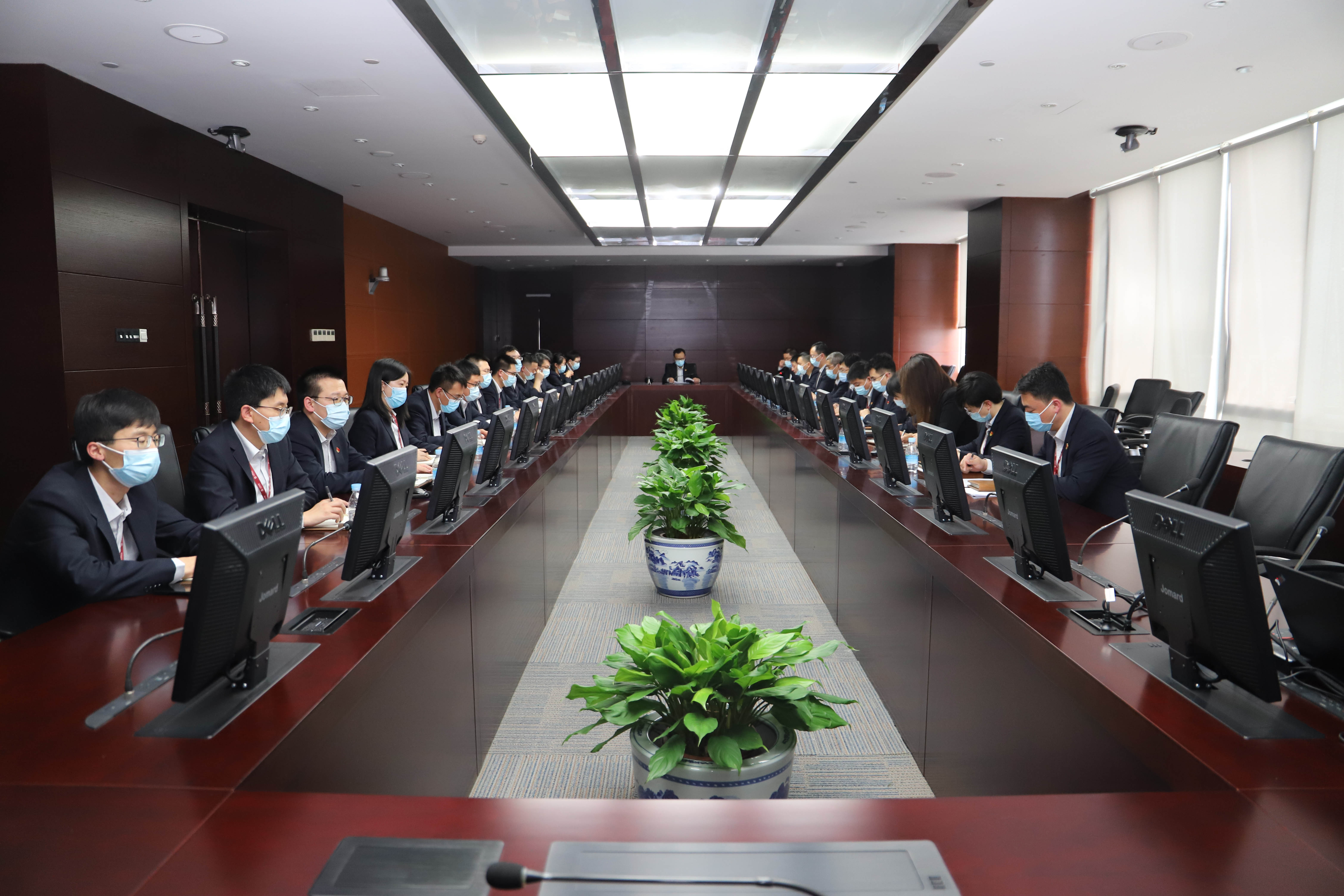 IMG_1904-web.jpg IMG_1904-web.jpg